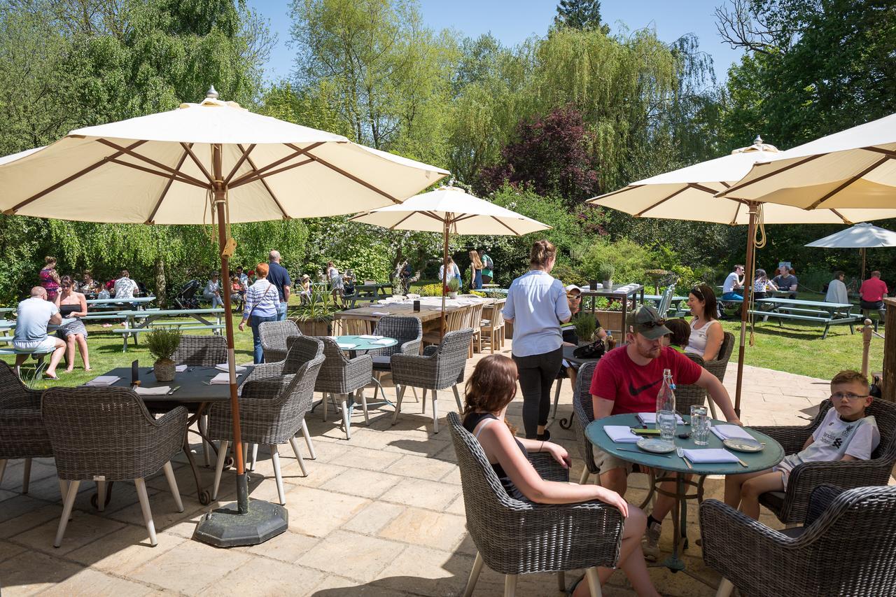 The Dundas Arms Kintbury Exterior photo