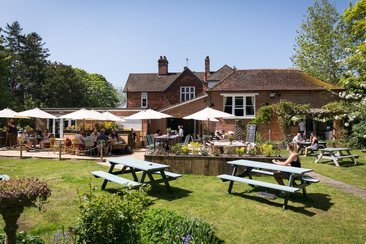 The Dundas Arms Kintbury Exterior photo