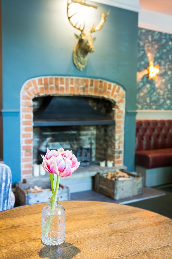 The Dundas Arms Kintbury Exterior photo